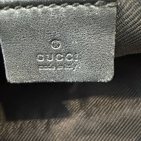 Gucci Black Embossed leather Toiletry Bag - Picture 11 of 13